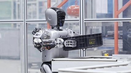 無錫首例工業人形機器人“上崗” 智能機器人研發開啟新篇章